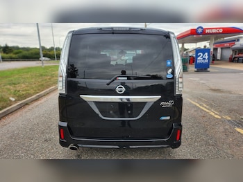 Used Nissan Serena 2014 for sale - 75428587: Photo