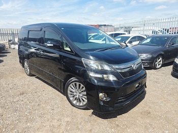 Used Toyota Vellfire 2014 for sale - 78660813: Photo