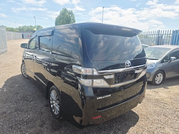 Used Toyota Vellfire 2014 for sale - 78660813: Photo