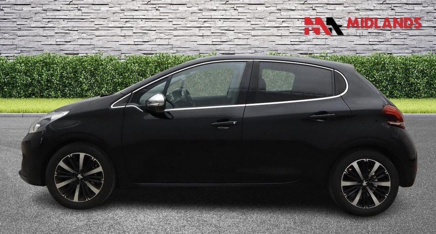 Used Peugeot 208 2017 for sale - 77807187: Photo 6