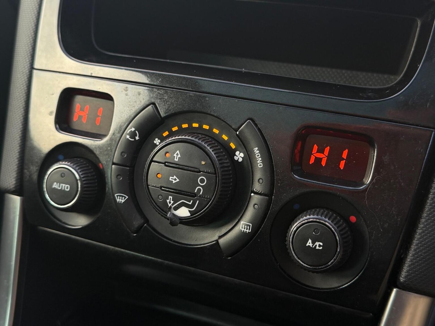 Used Peugeot 308 2014 for sale - 77572898: Photo 17