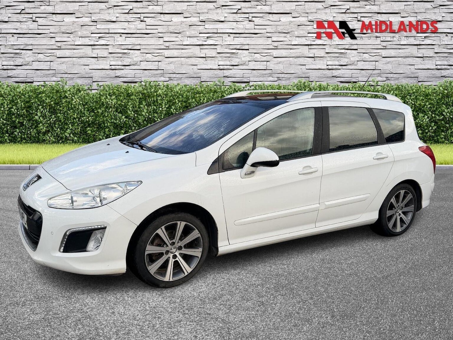 Used Peugeot 308 2014 for sale - 77572898: Photo 3