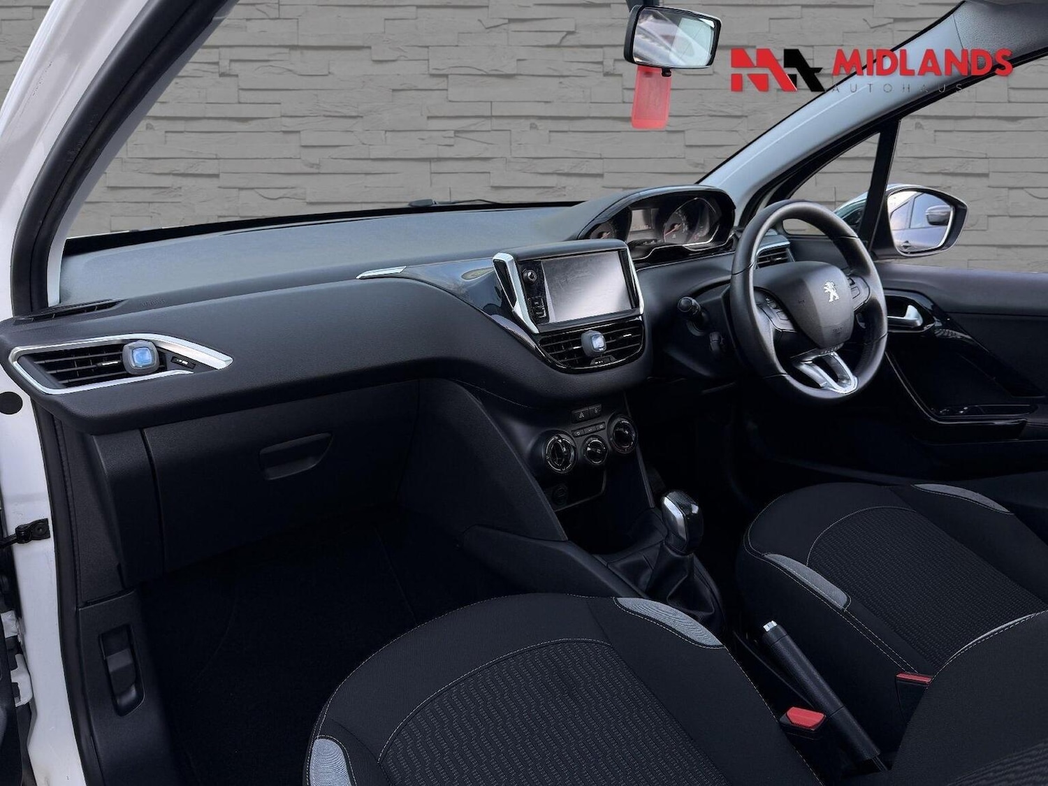 Used Peugeot 208 2015 for sale - 78084378: Photo 10