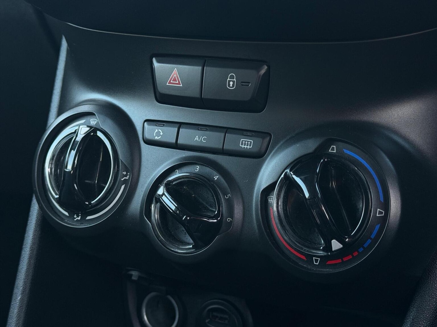 Used Peugeot 208 2015 for sale - 78084378: Photo 22