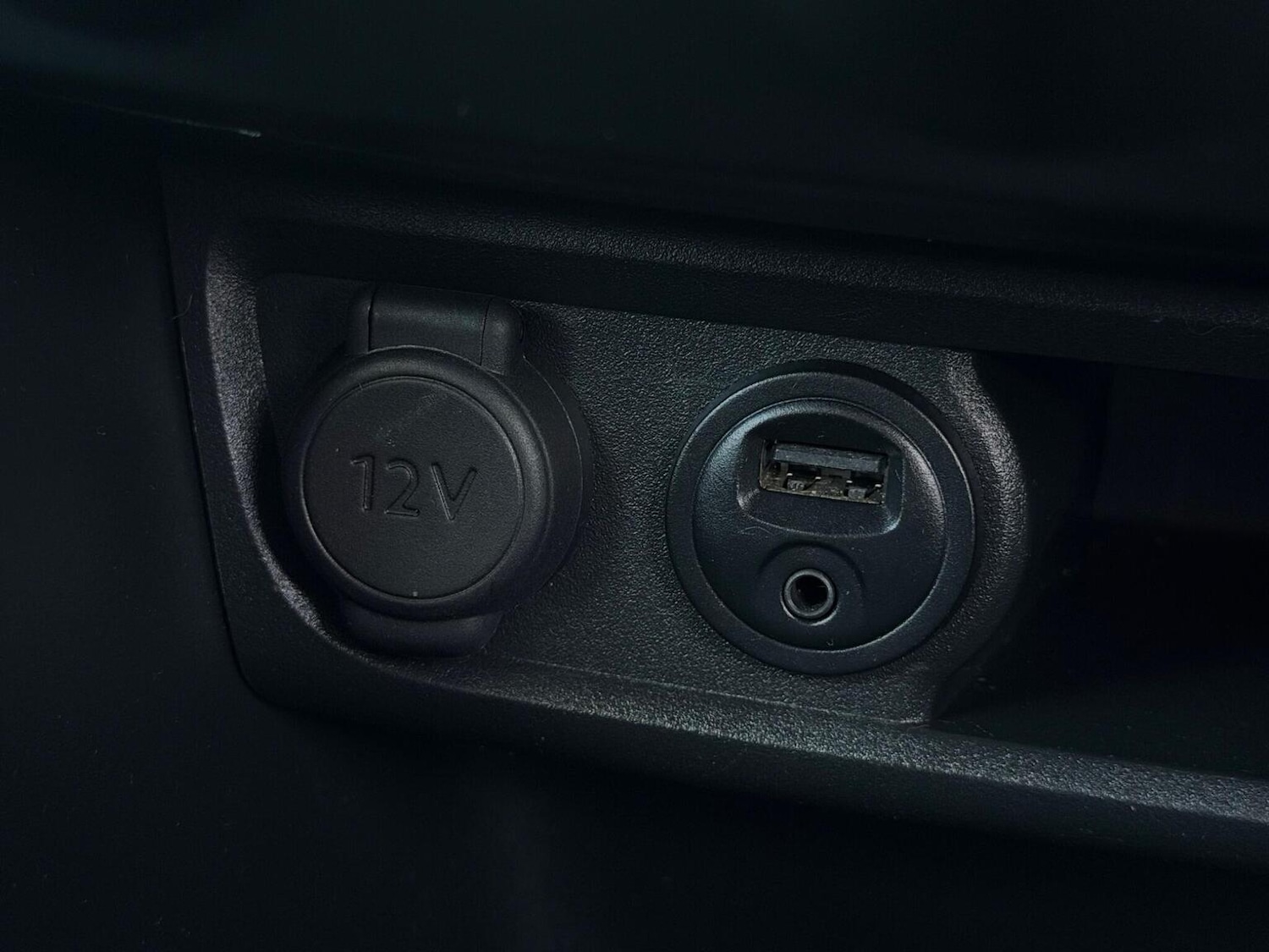 Used Peugeot 208 2015 for sale - 78084378: Photo 26