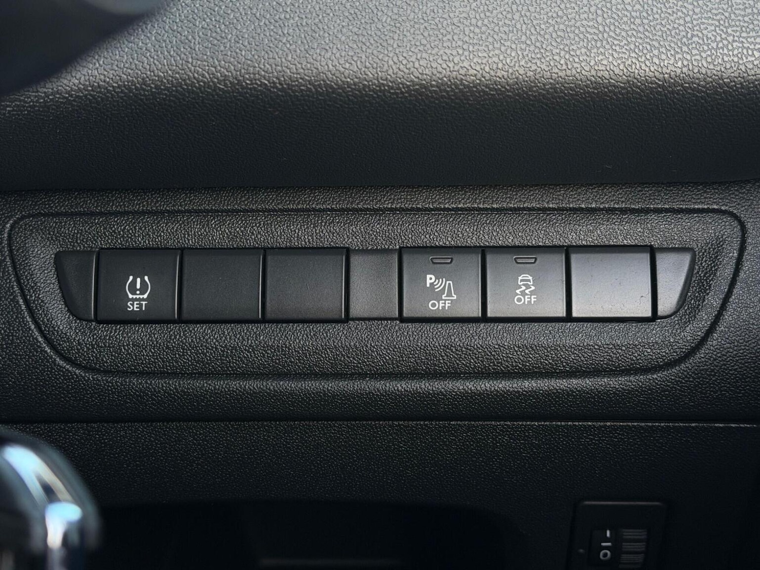 Used Peugeot 208 2015 for sale - 78084378: Photo 27