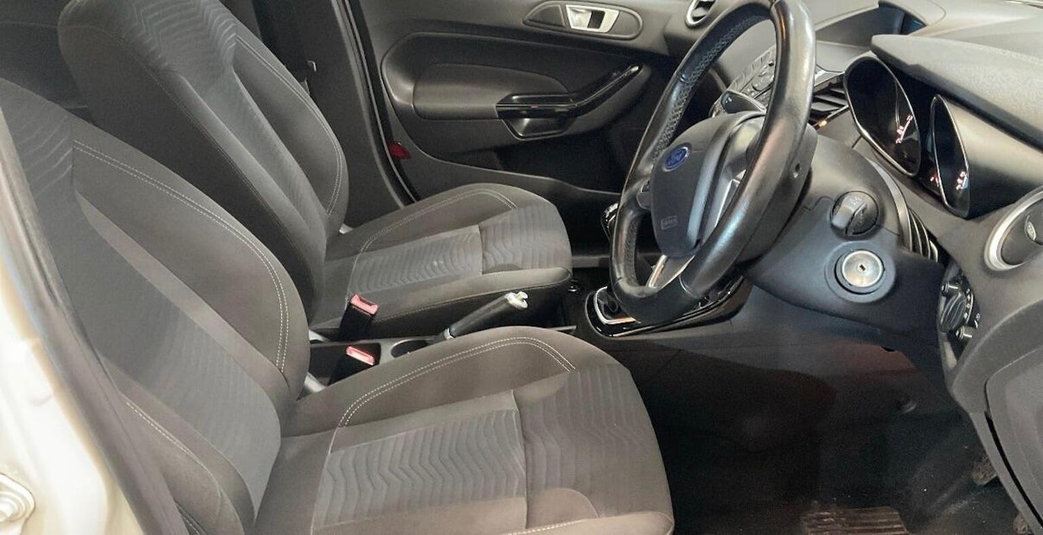 Used Ford Fiesta 2015 for sale - 76571268: Photo 9