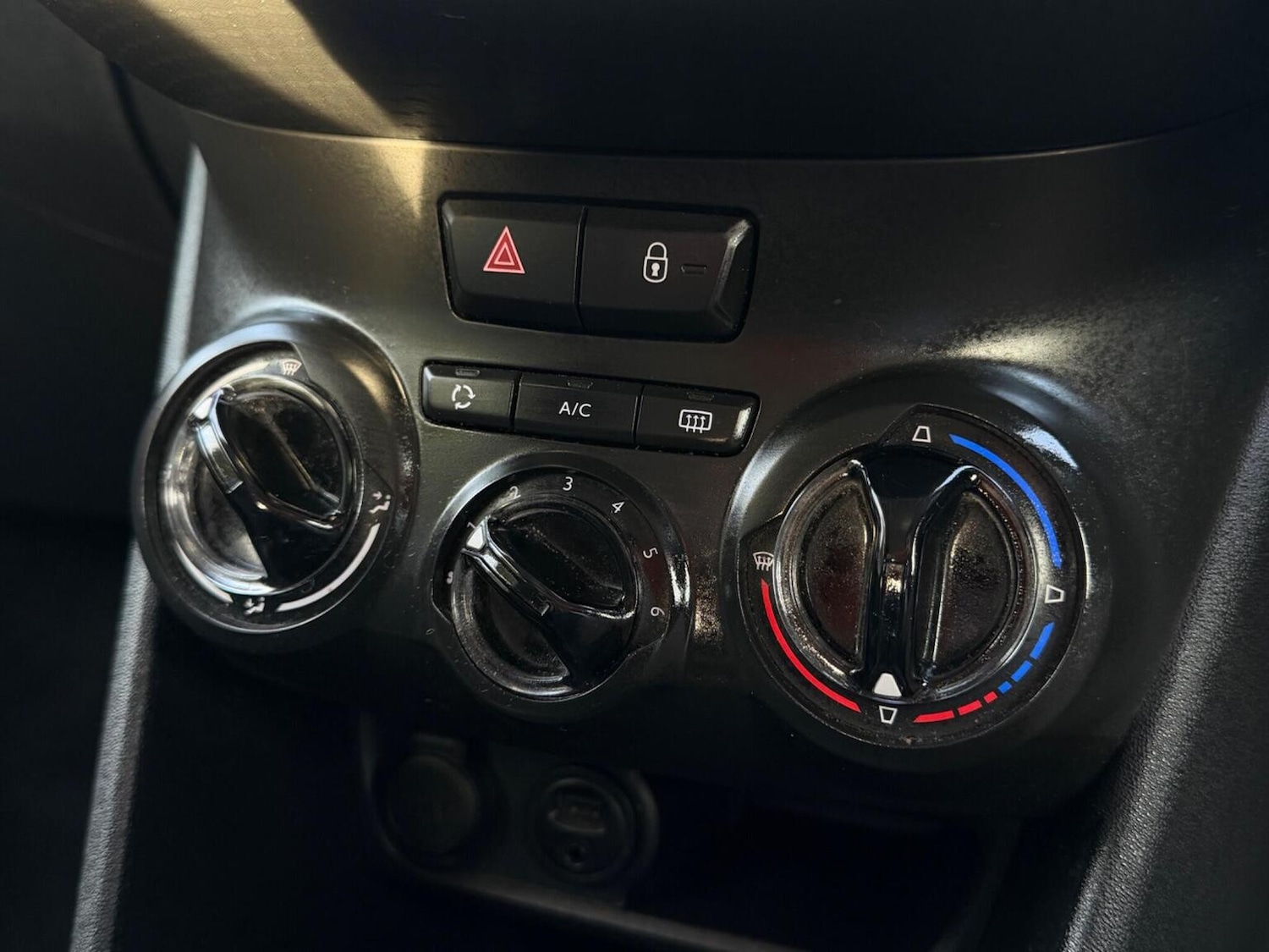 Used Peugeot 208 2015 for sale - 78168736: Photo 17