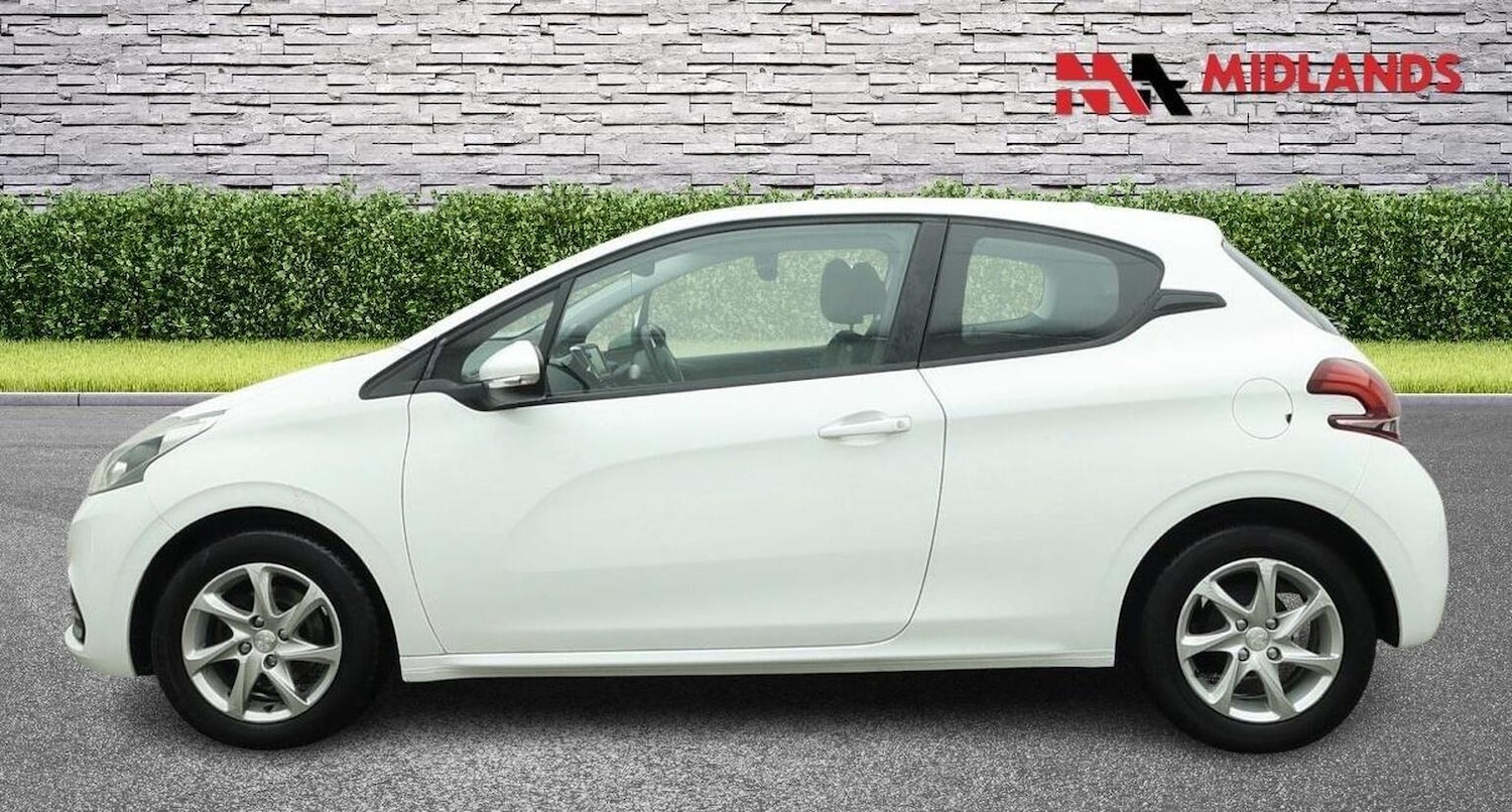 Used Peugeot 208 2015 for sale - 78168736: Photo 6