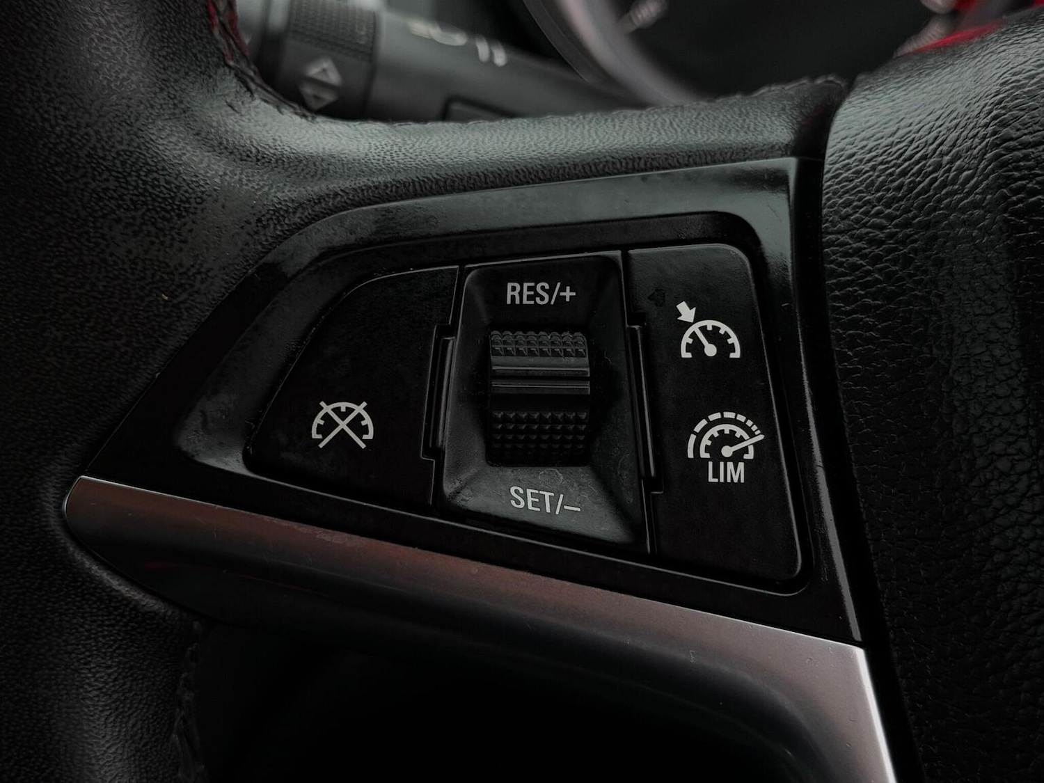 Used Vauxhall Astra GTC 2014 for sale - 77465758: Photo 17