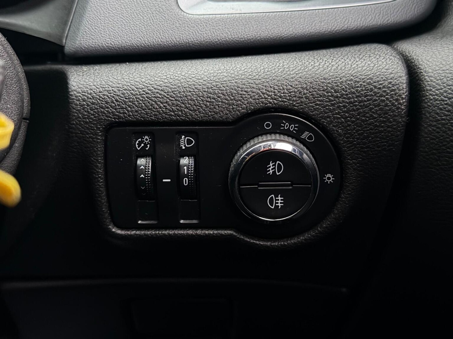 Used Vauxhall Astra GTC 2014 for sale - 77465758: Photo 25