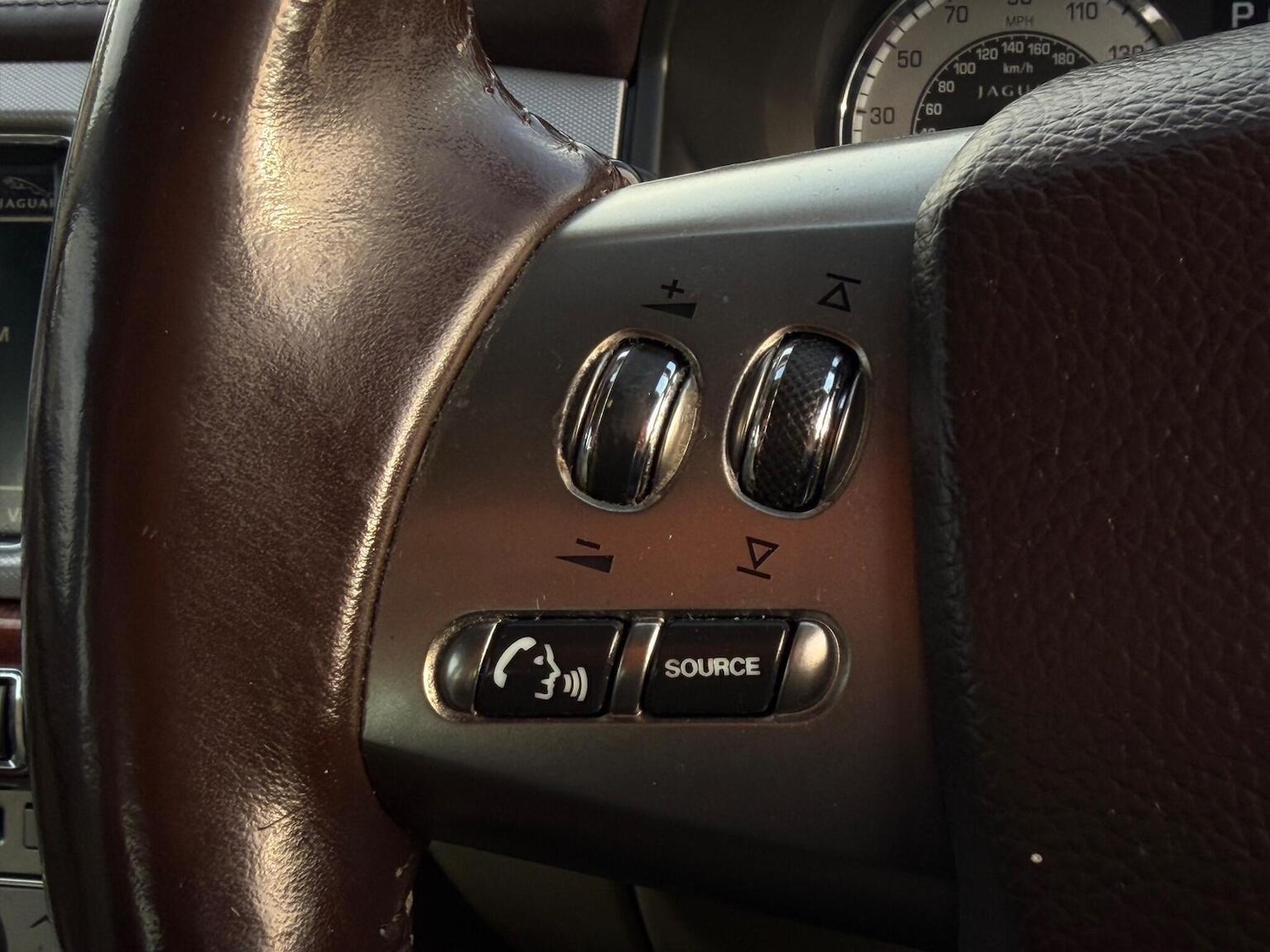 Used Jaguar XF 2010 for sale - 77391907: Photo 23