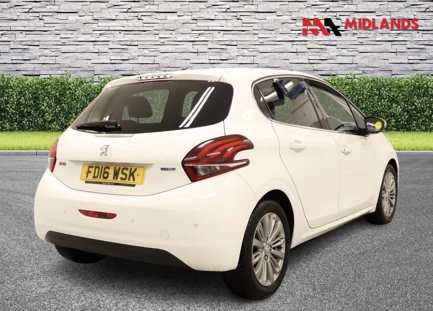 Used Peugeot 208 2016 for sale - 77572836: Photo 3