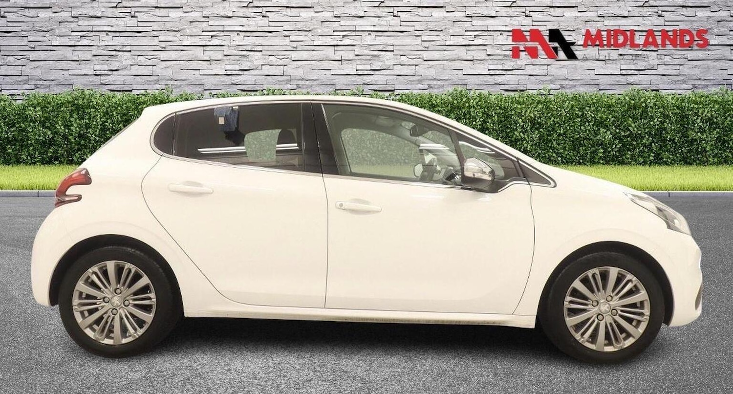 Used Peugeot 208 2016 for sale - 77572836: Photo 5