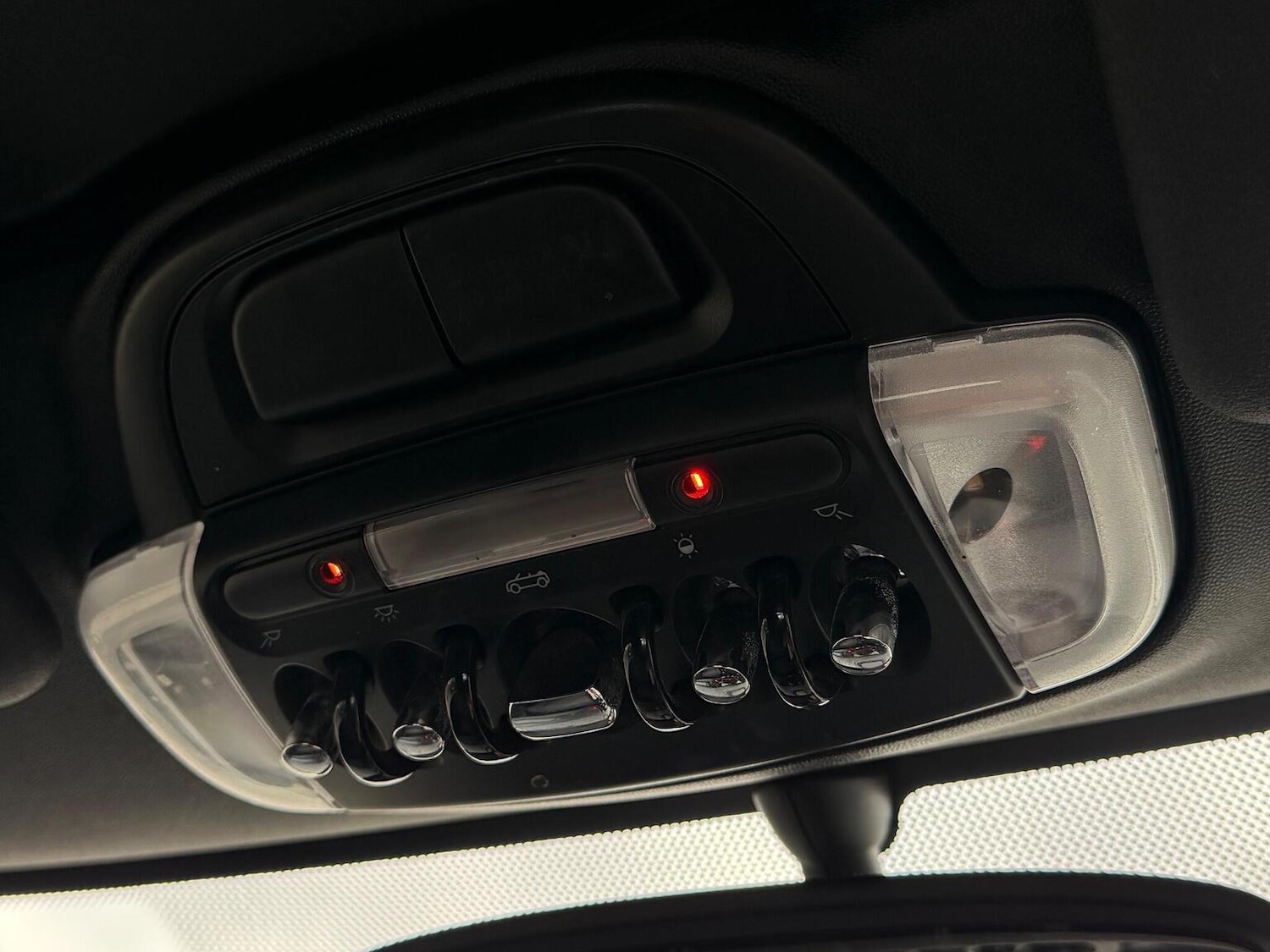 Used MINI Convertible 2017 for sale - 76070393: Photo 22