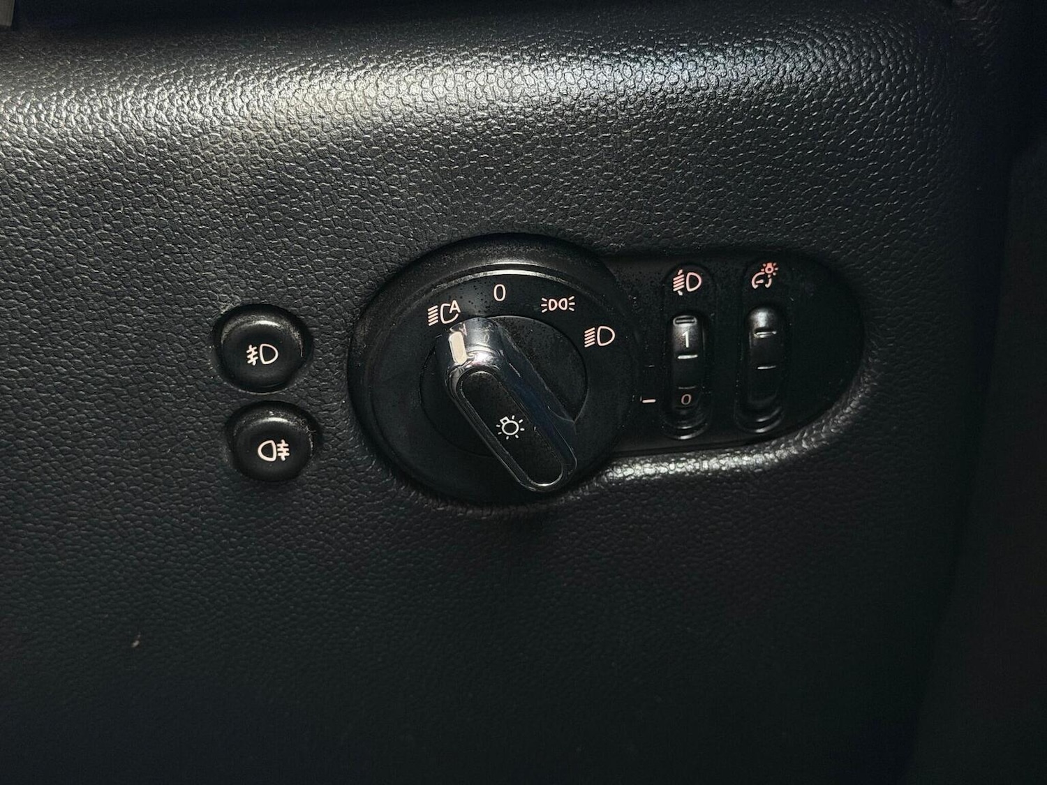 Used MINI Convertible 2017 for sale - 76070393: Photo 23