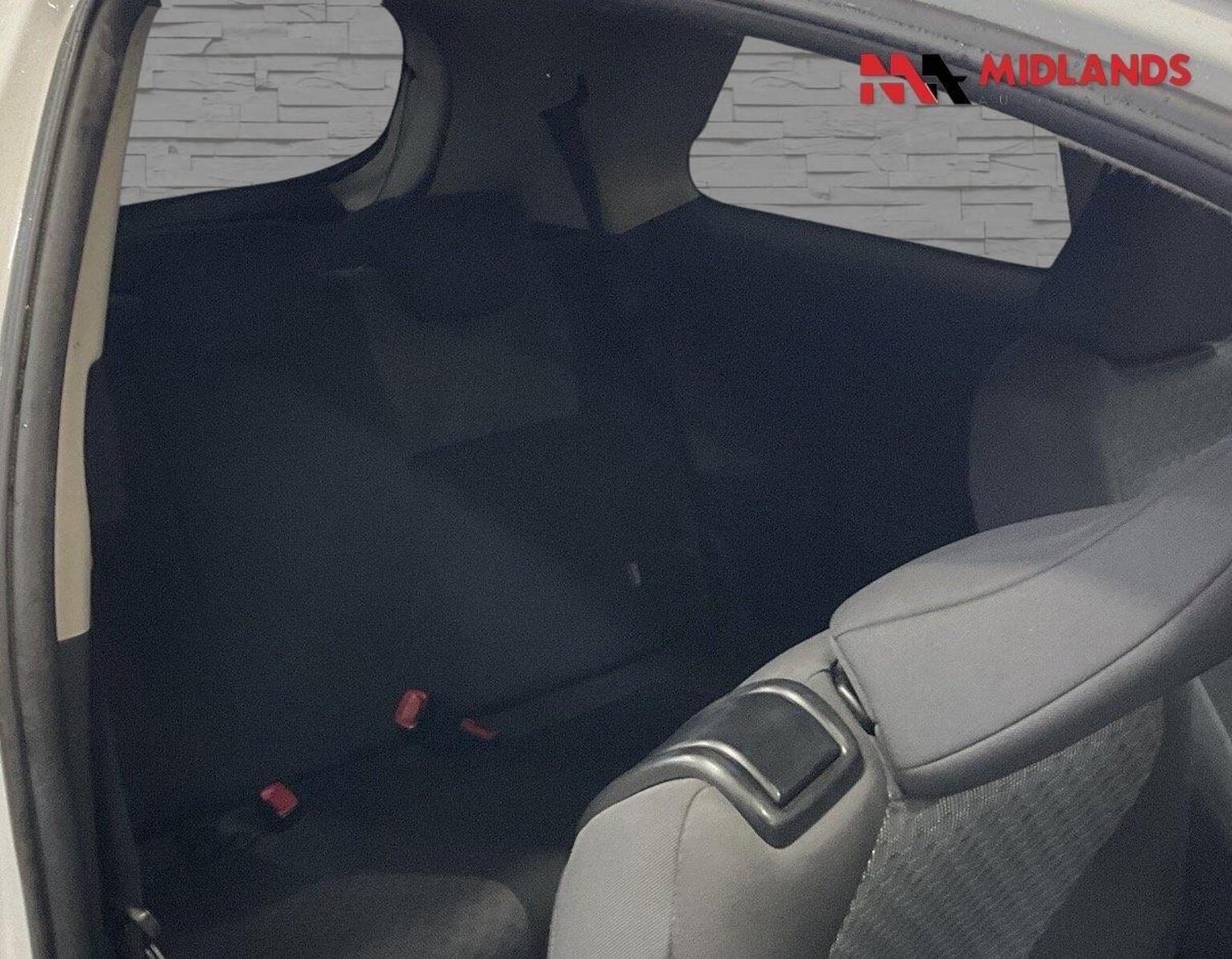 Used Toyota Yaris 2015 for sale - 77251172: Photo 9