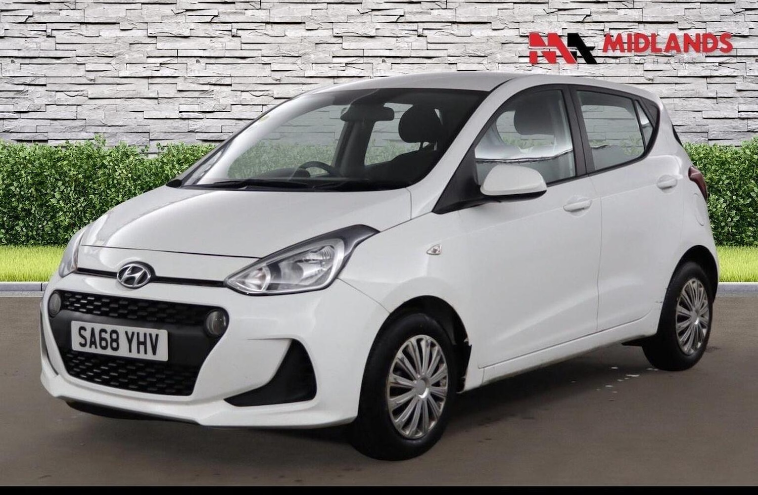 Used Hyundai i10 2018 for sale - 77073104: Photo 3