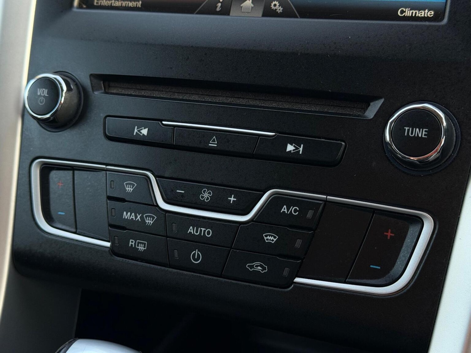 Used Ford Mondeo 2016 for sale - 77668591: Photo 16