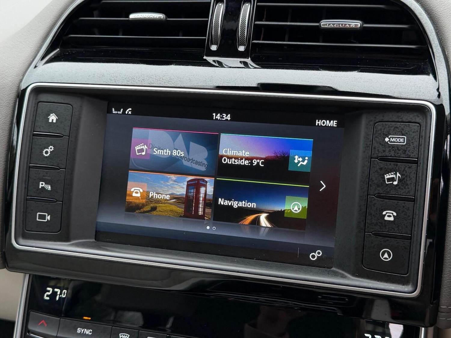 Used Jaguar XE 2015 for sale - 77807132: Photo 17