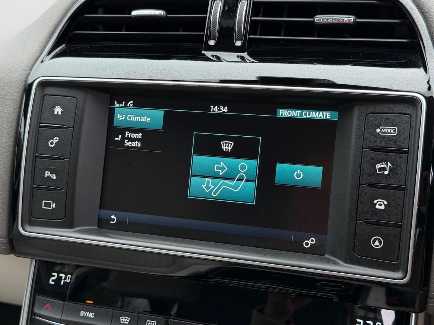 Used Jaguar XE 2015 for sale - 77807132: Photo 19