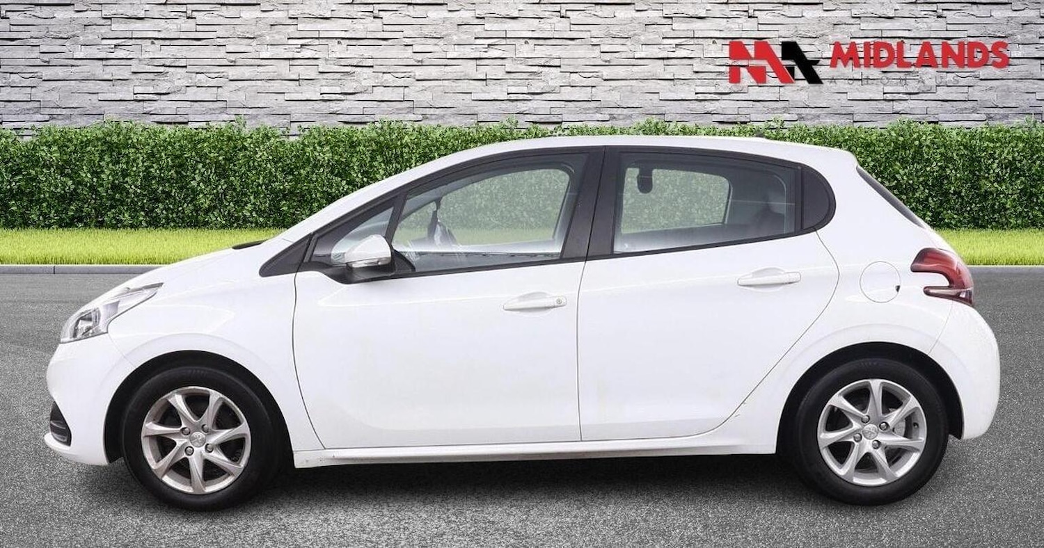 Used Peugeot 208 2017 for sale - 77567503: Photo 6