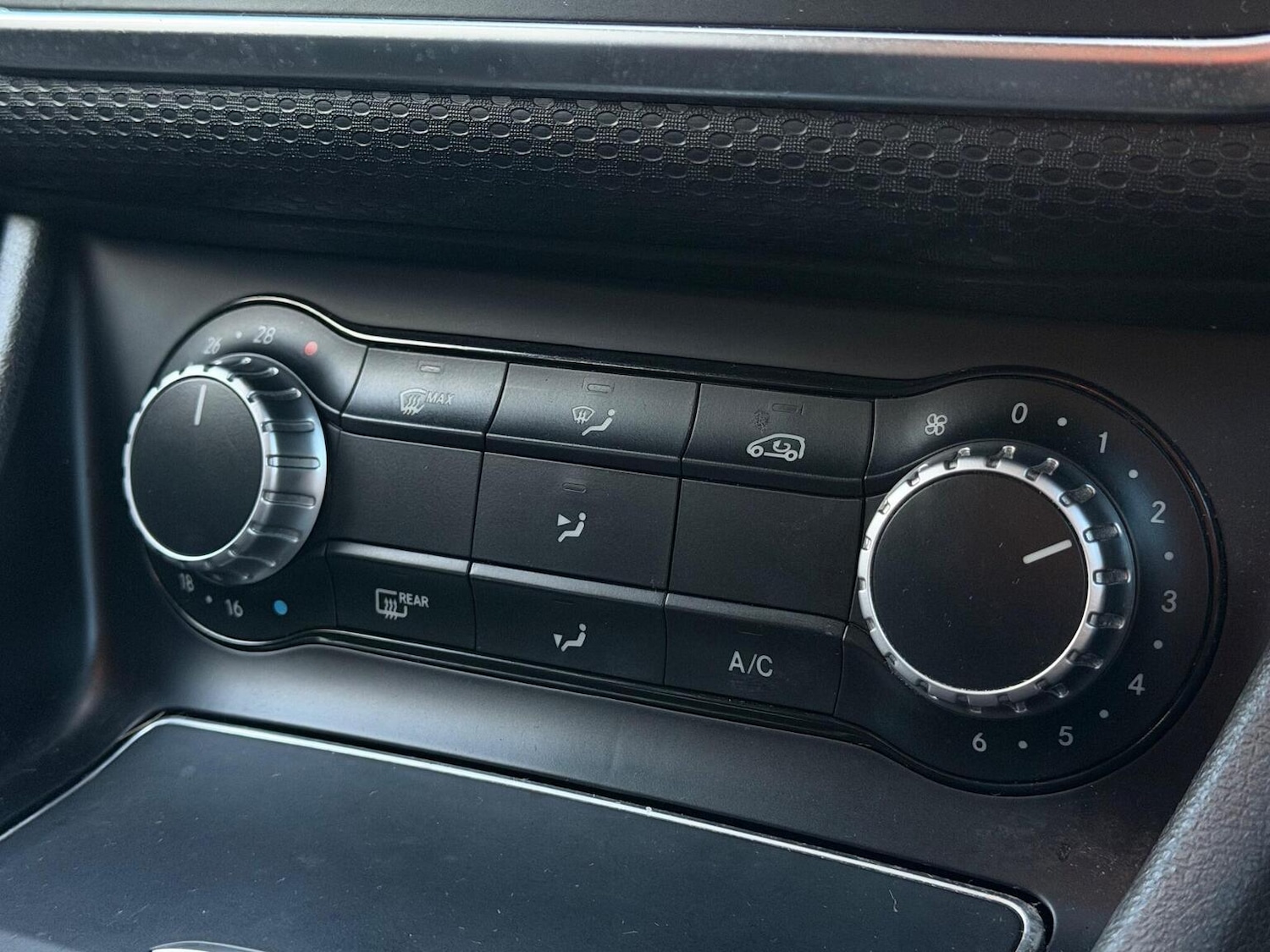 Used Mercedes-Benz A-Class 2016 for sale - 76785009: Photo 20