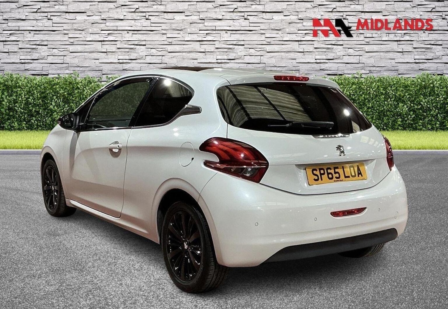 Used Peugeot 208 2015 for sale - 77643758: Photo 5