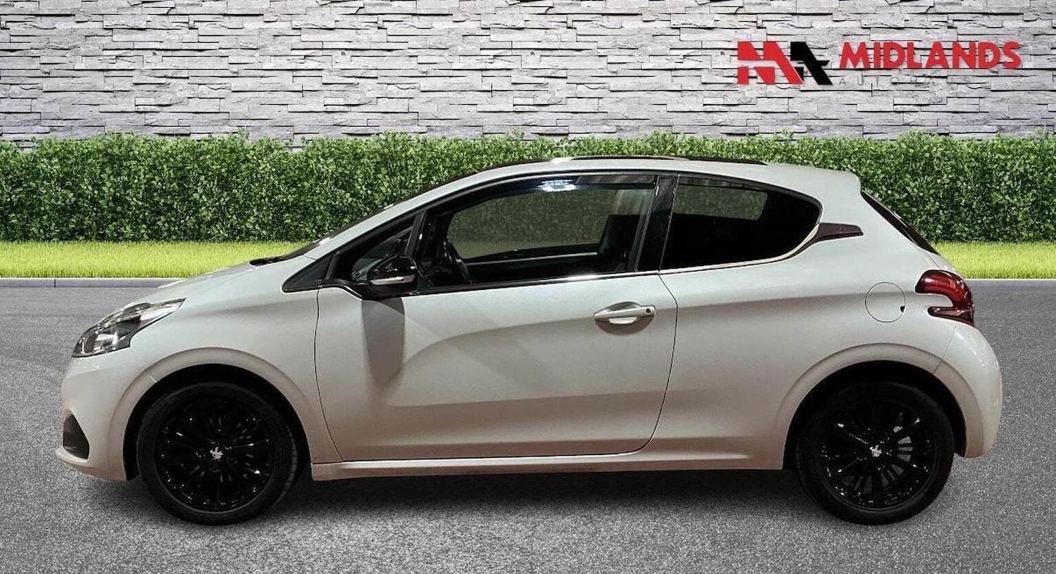 Used Peugeot 208 2015 for sale - 77643758: Photo 6