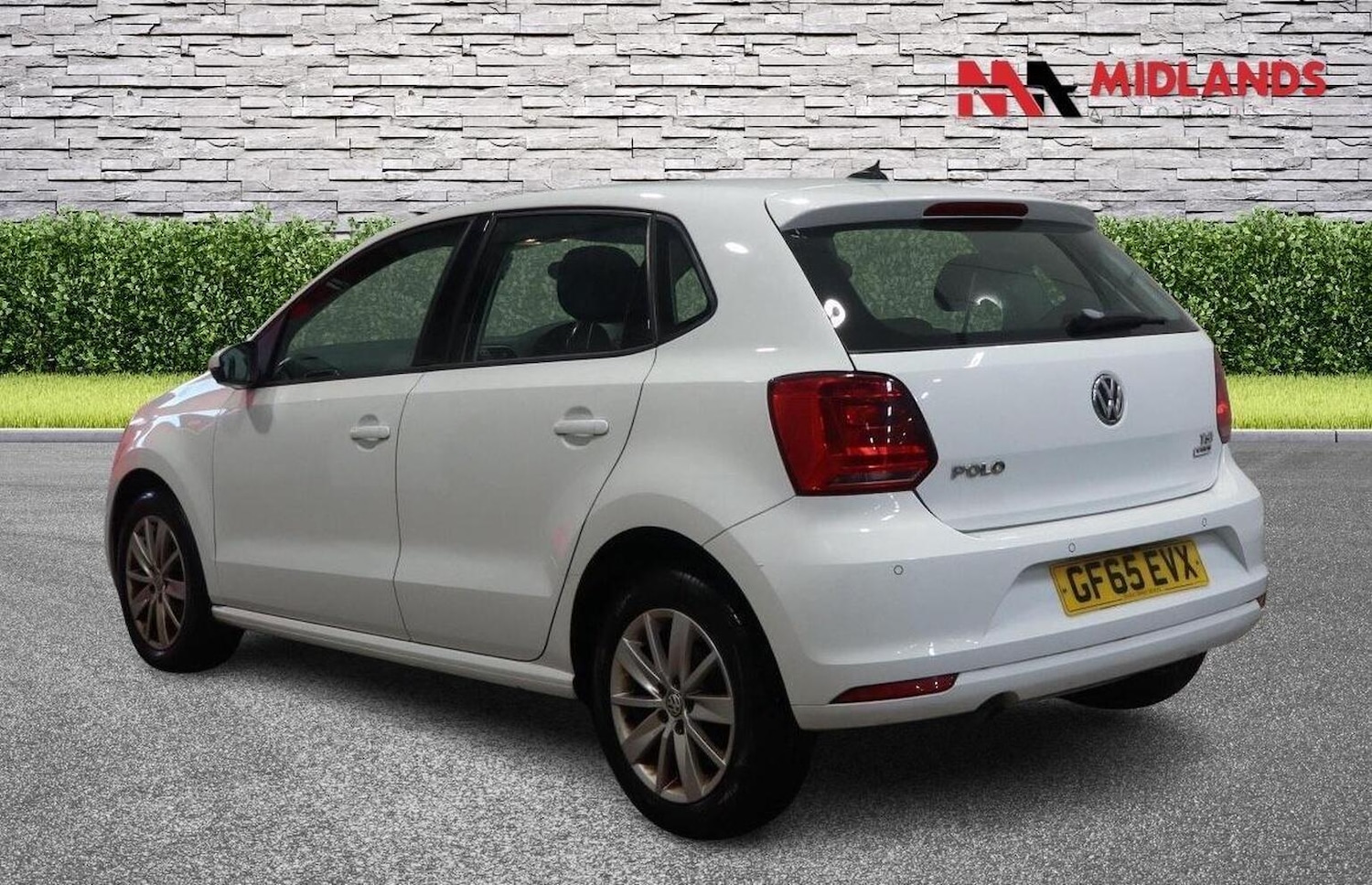 Used Volkswagen Polo 2015 for sale - 76107314: Photo 3