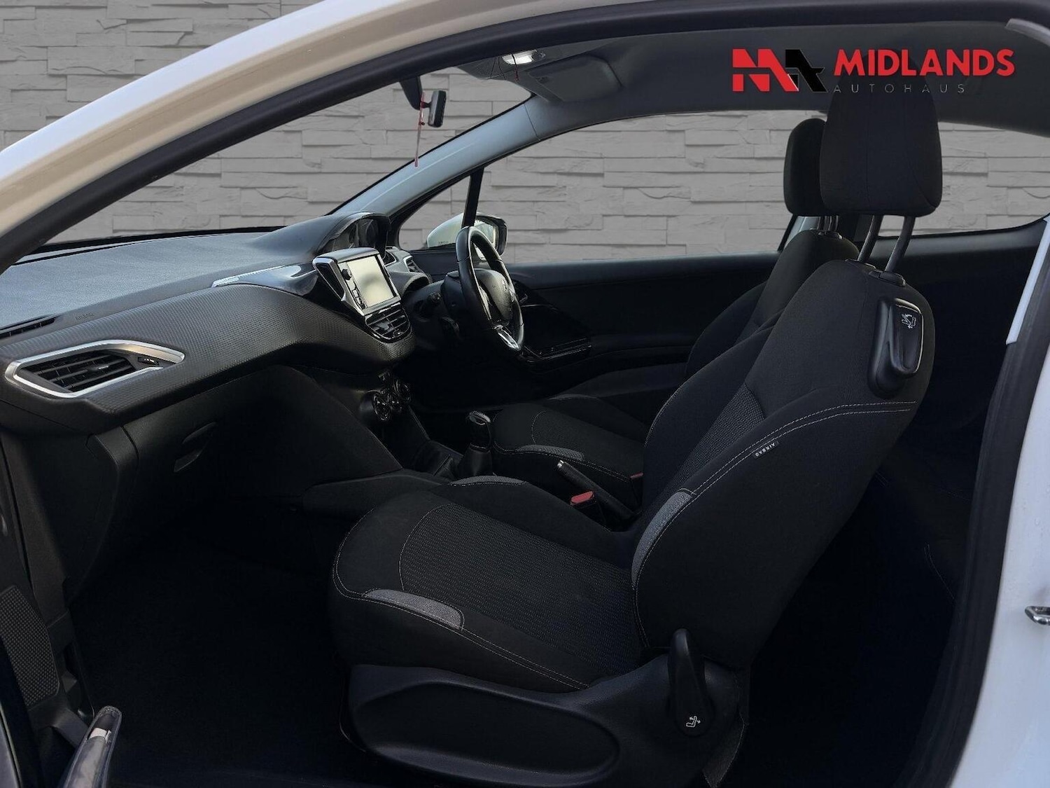 Used Peugeot 208 2016 for sale - 77438279: Photo 6