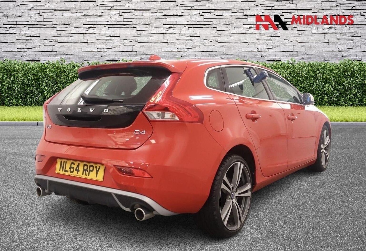 Used Volvo V40 2014 for sale - 76605897: Photo 5