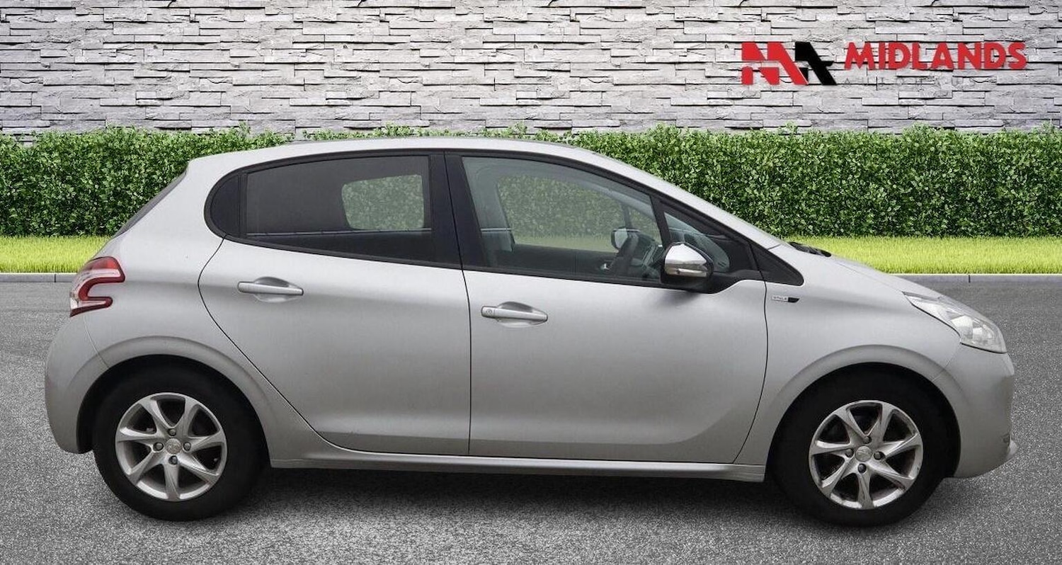 Used Peugeot 208 2014 for sale - 78031661: Photo 3