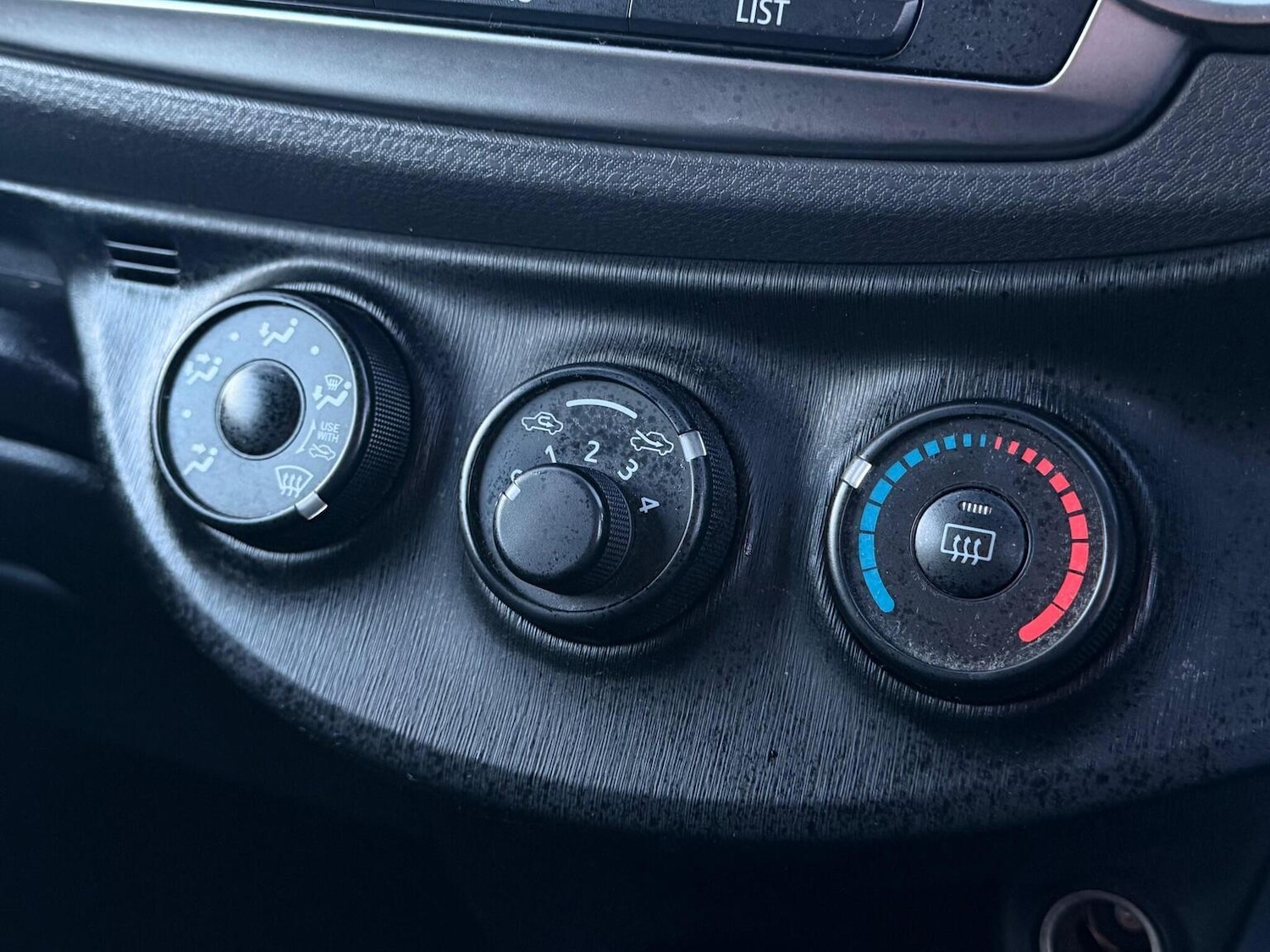 Used Toyota Yaris 2012 for sale - 77173138: Photo 15