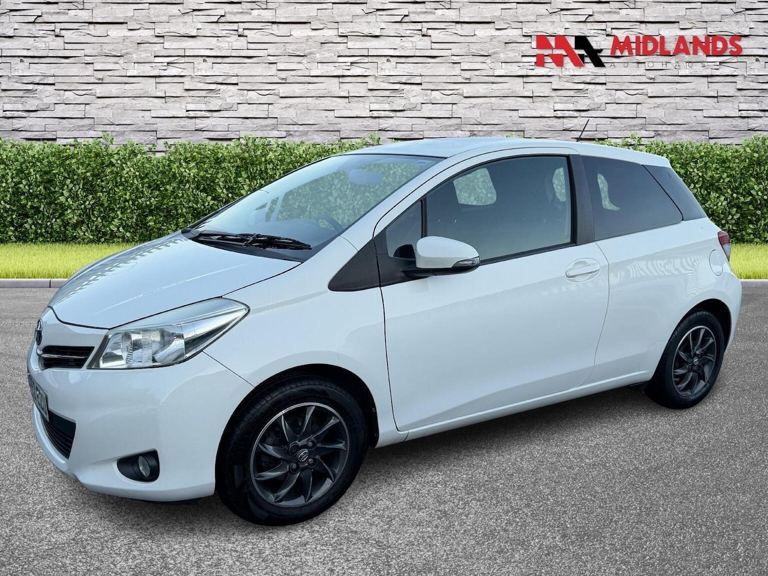 Used Toyota Yaris 2012 for sale - 77173138: Photo 3