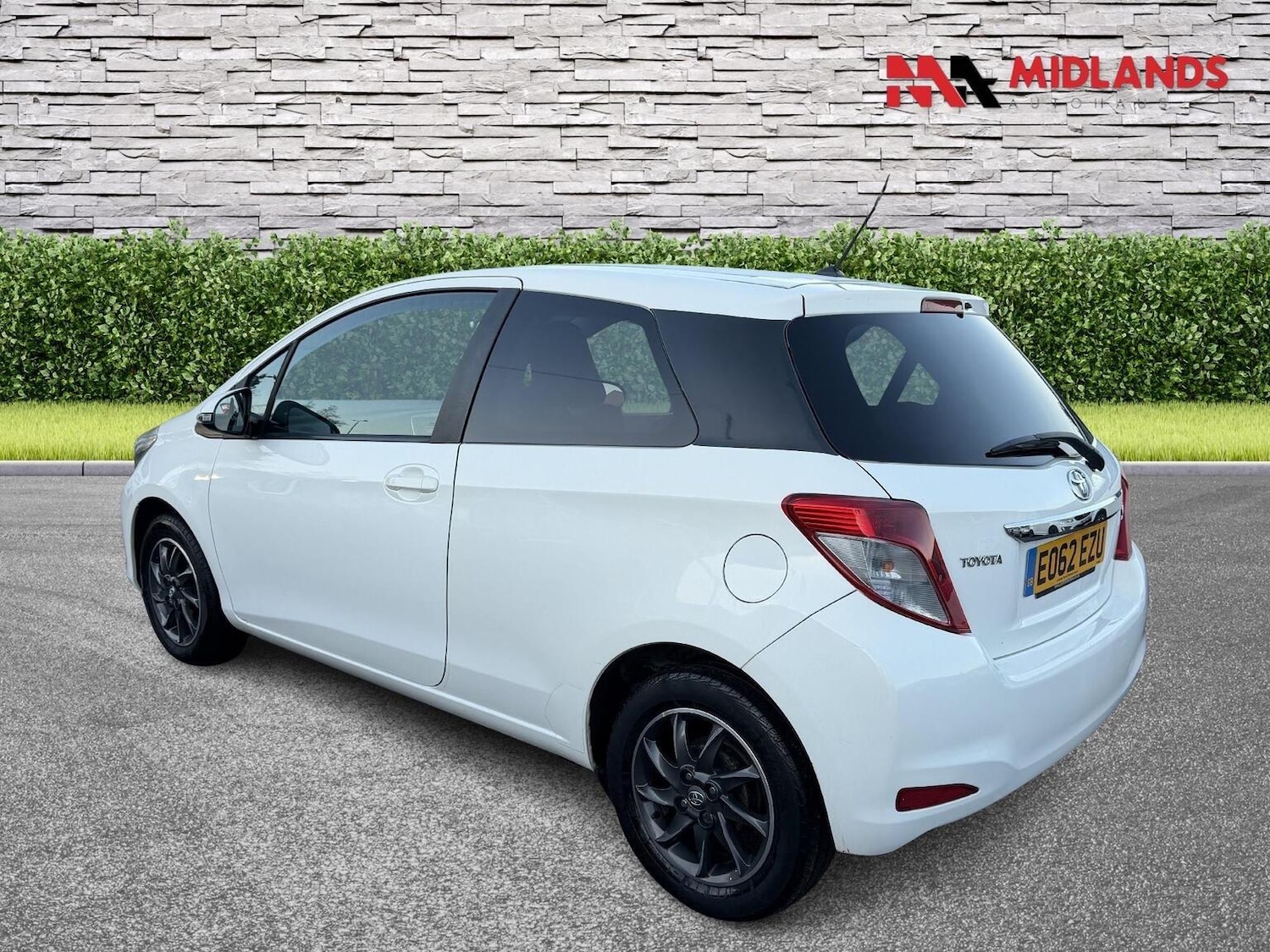 Used Toyota Yaris 2012 for sale - 77173138: Photo 5