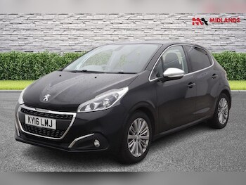 Used Peugeot 208 2016 for sale - 78332352: Photo