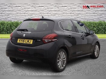 Used Peugeot 208 2016 for sale - 78332352: Photo