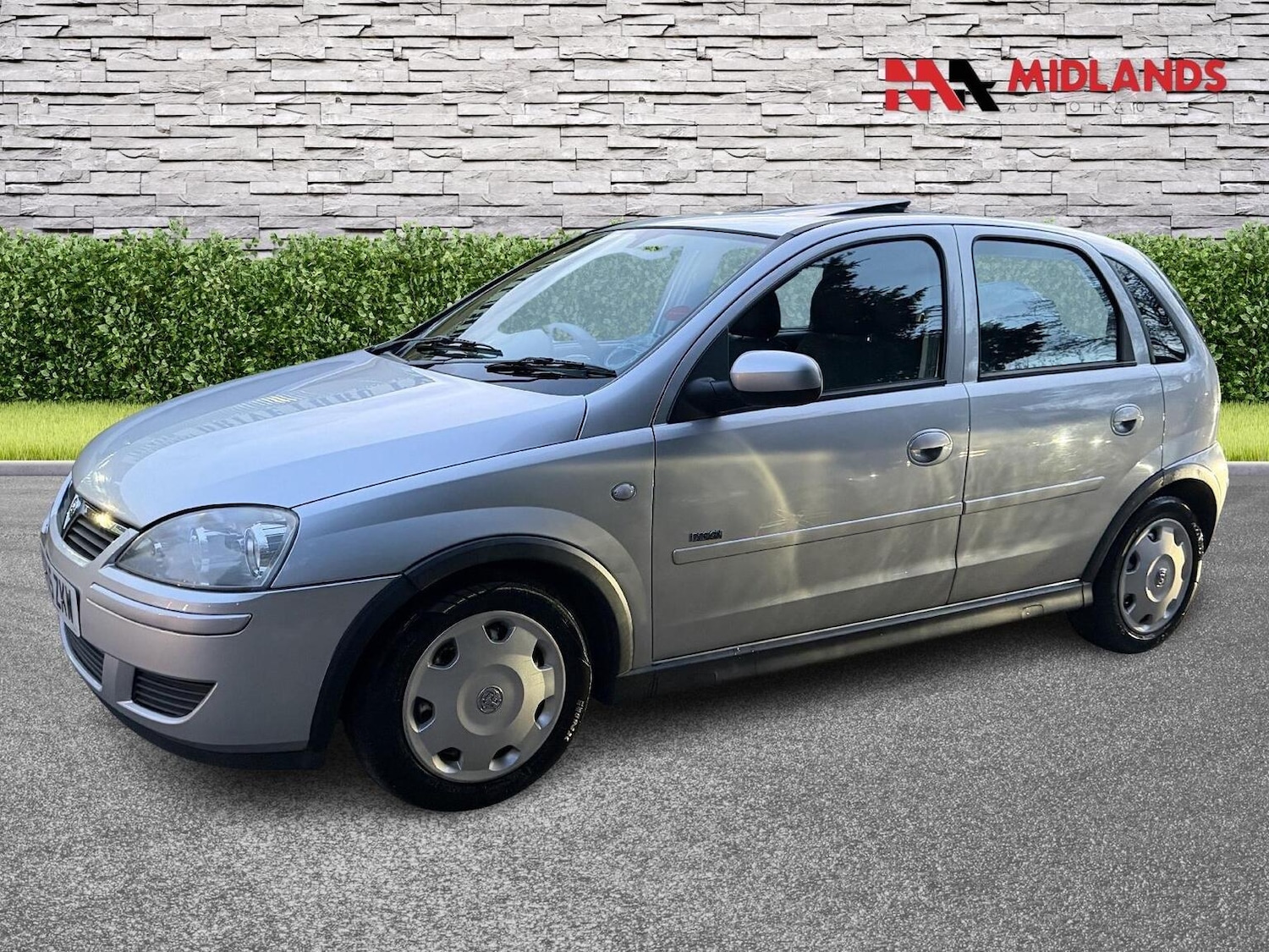 Used Vauxhall Corsa 2005 for sale - 77668572: Photo 4