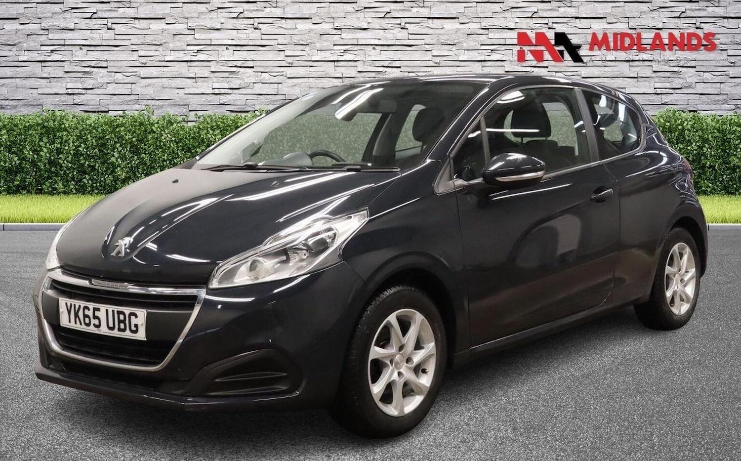 Used Peugeot 208 2015 for sale - 77572837: Photo 2