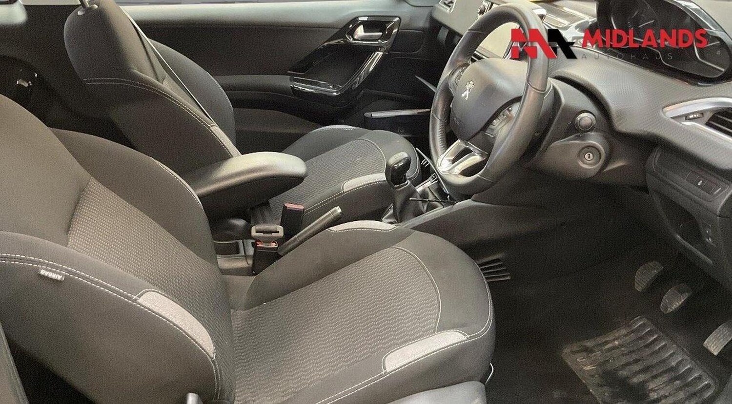 Used Peugeot 208 2015 for sale - 77572837: Photo 6