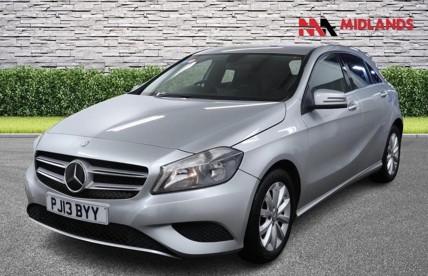 Used Mercedes-Benz A-Class 2013 for sale - 77417470: Photo 3