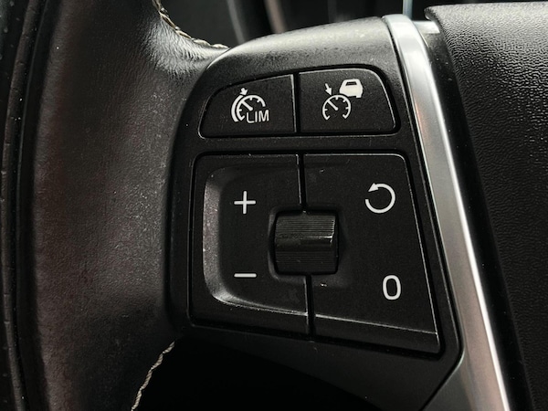 Used Volvo V40 2014 for sale - 75330212: Photo 23