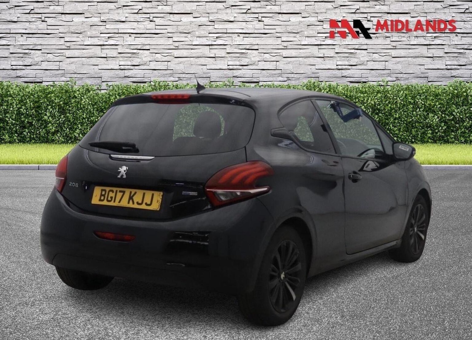 Used Peugeot 208 2017 for sale - 77822319: Photo 4