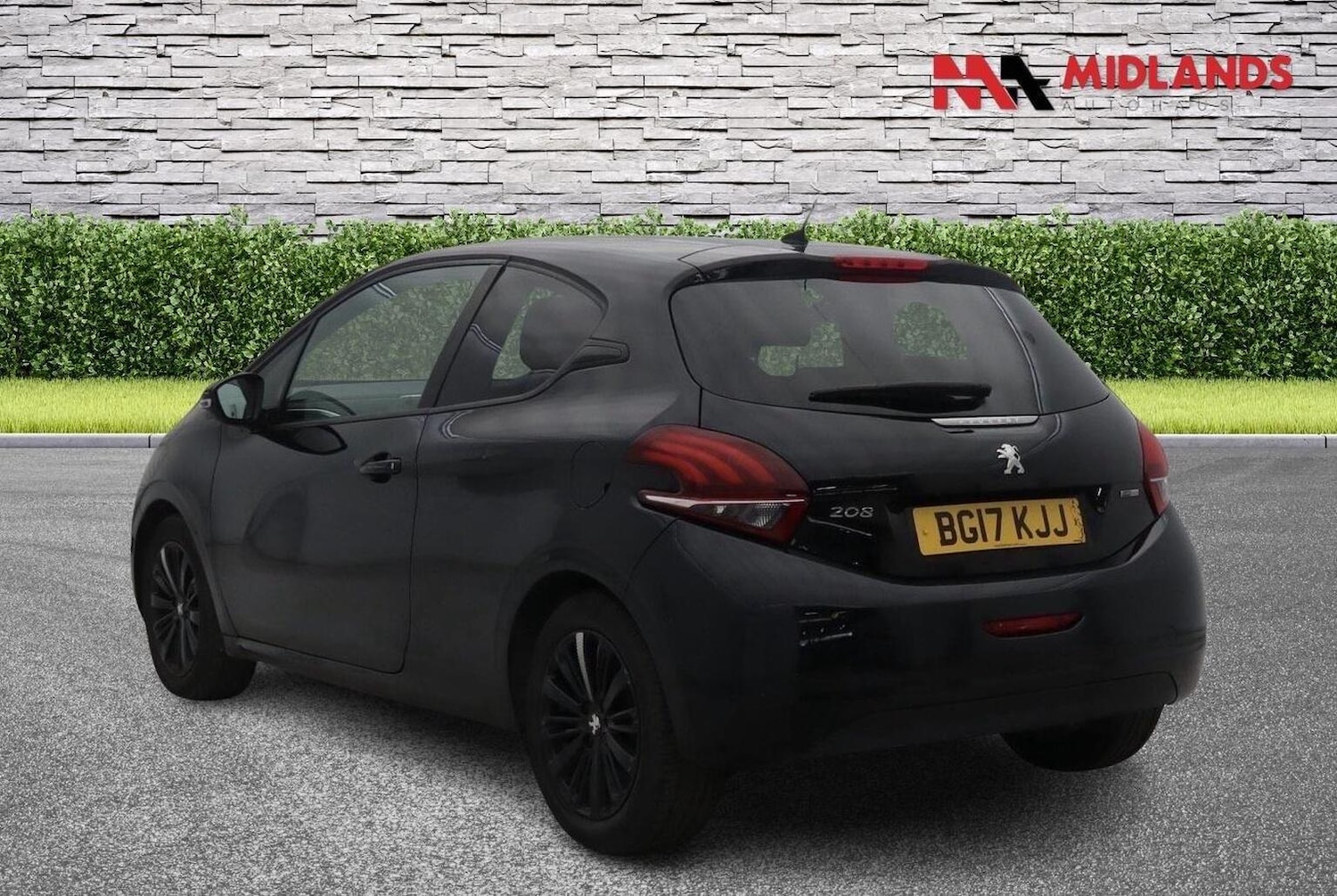 Used Peugeot 208 2017 for sale - 77822319: Photo 5