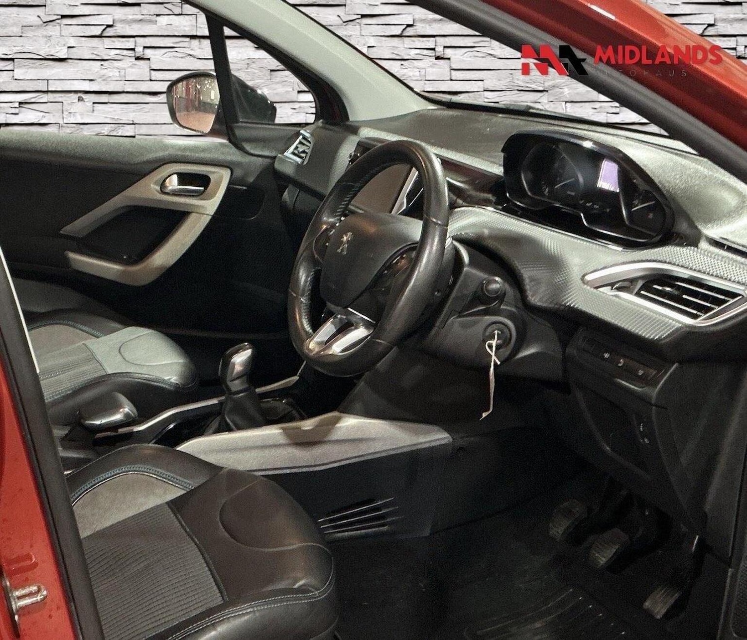 Used Peugeot 2008 2015 for sale - 77423488: Photo 6