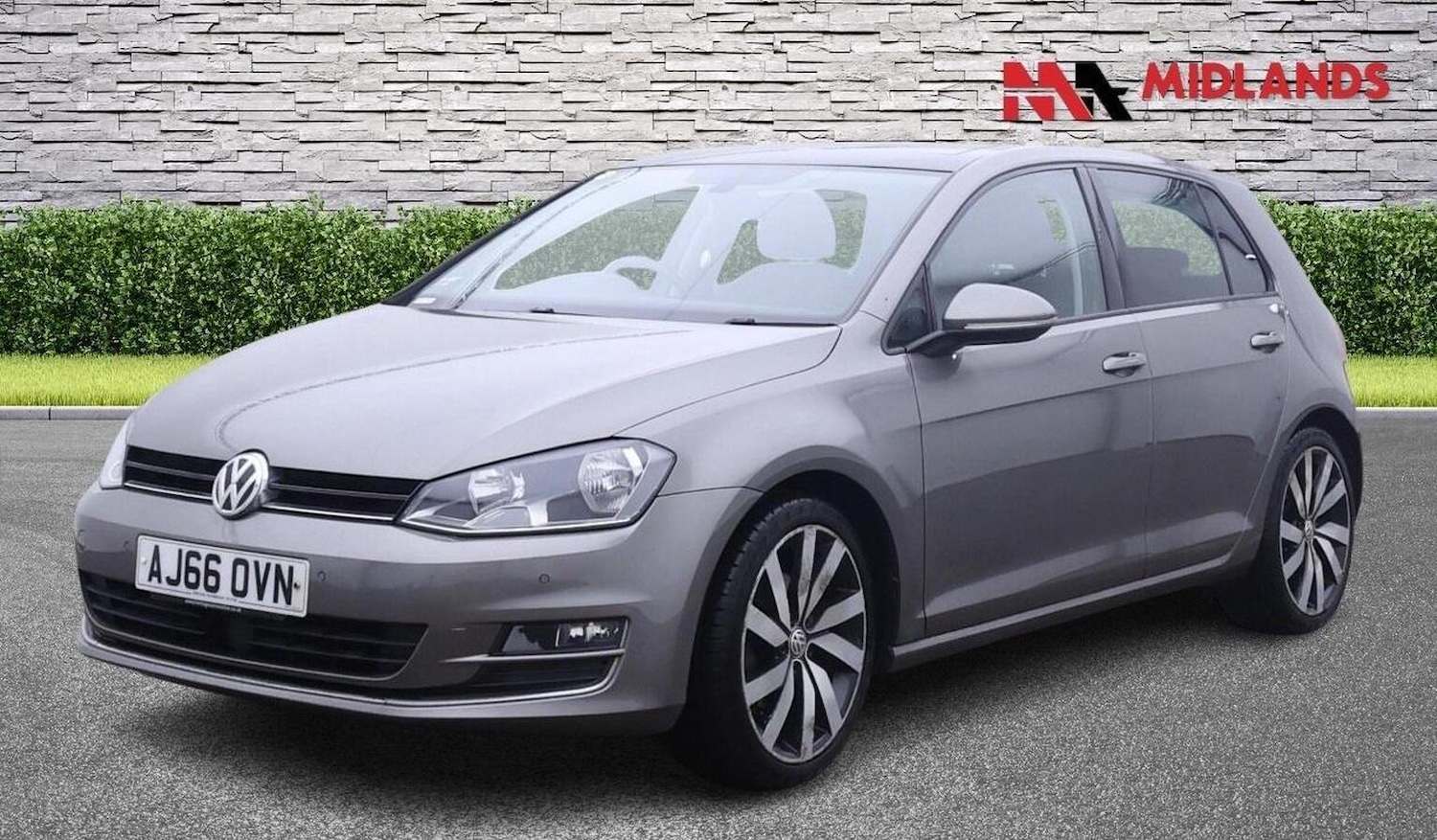 Used Volkswagen Golf 2017 for sale - 76618767: Photo 3