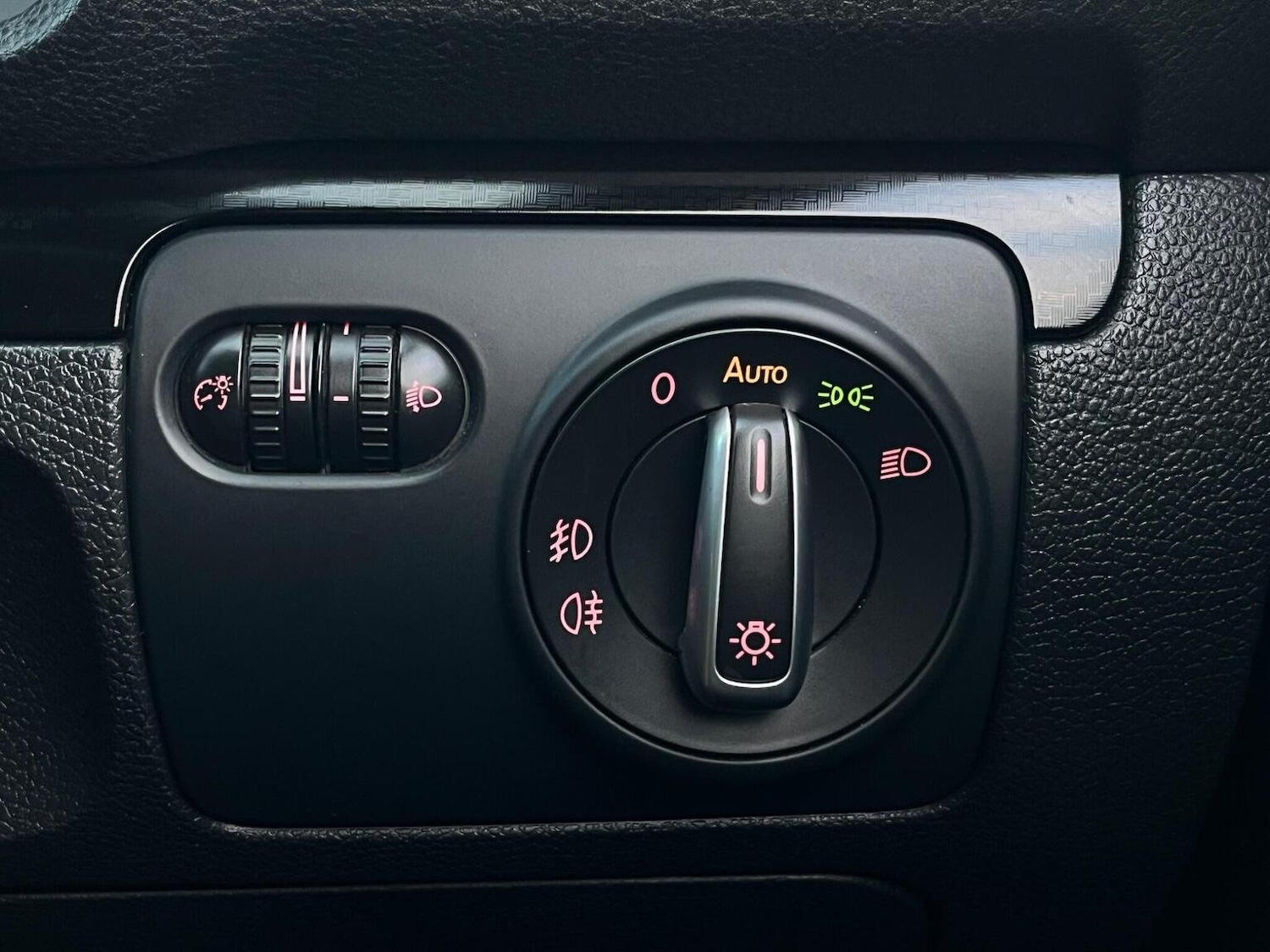 Used Volkswagen Scirocco 2014 for sale - 76541555: Photo 26