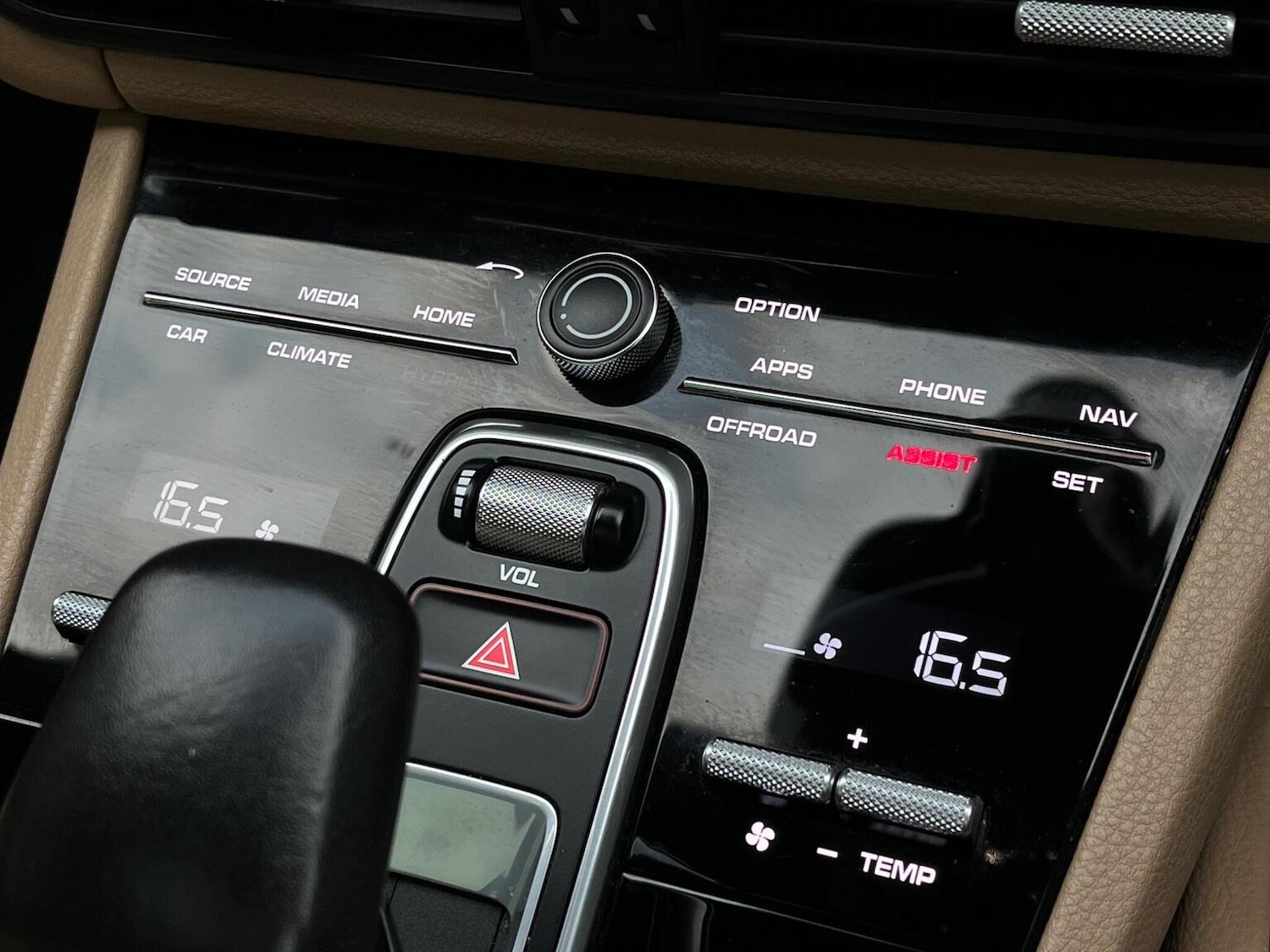 Used Porsche Cayenne 2018 for sale - 77603359: Photo 24