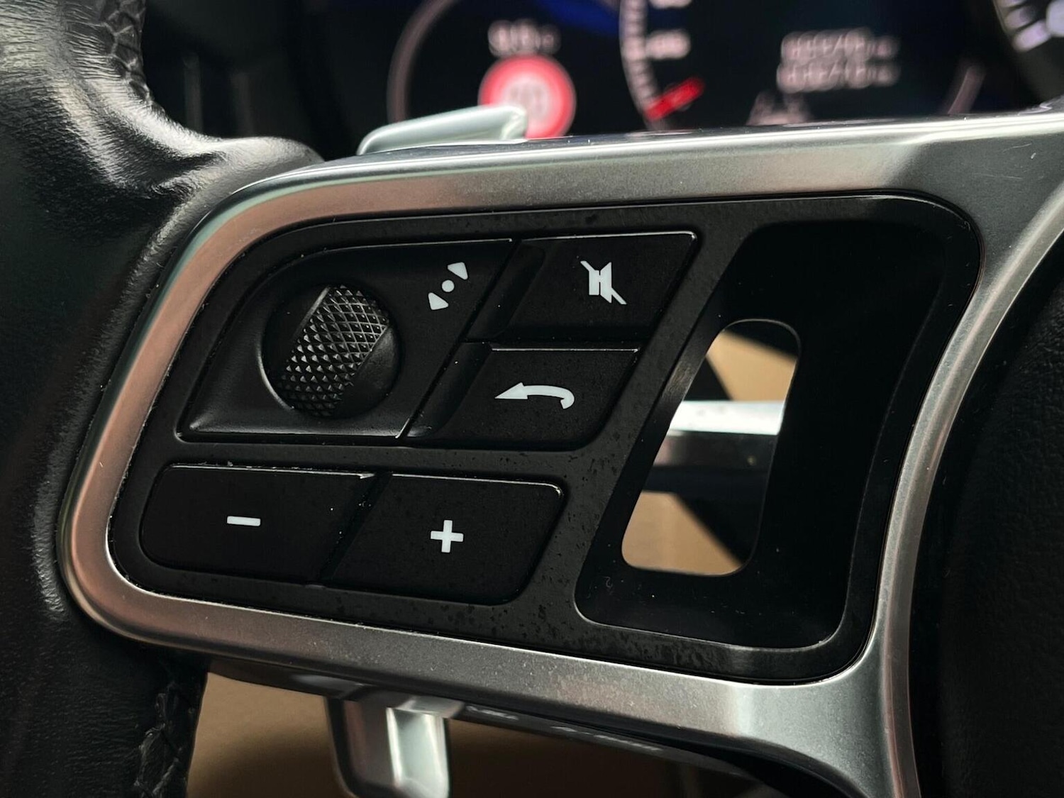 Used Porsche Cayenne 2018 for sale - 77603359: Photo 27